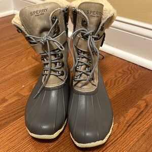 Sperry Top Sider Boots. Size 7.5